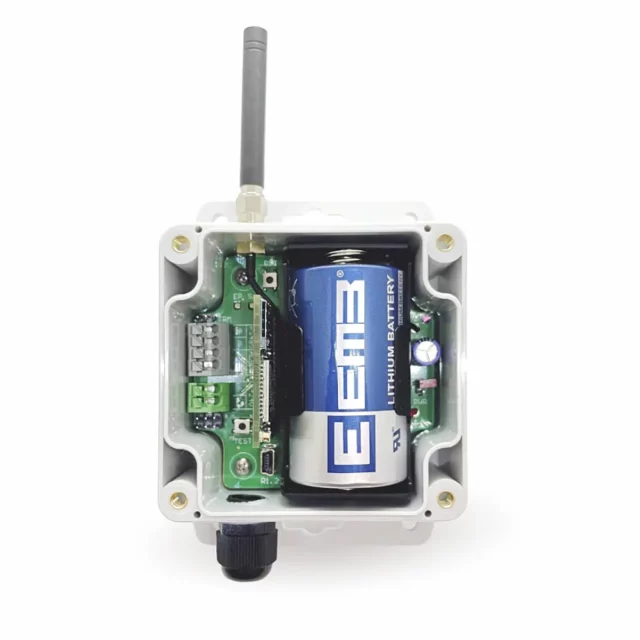 Автономный NB-IoT-модем ЛЭРС MNB RS485. Батарейка и электронная плата контроллера